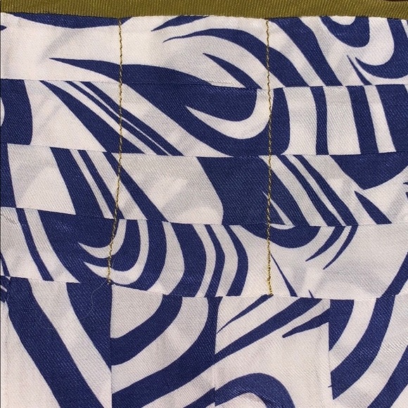 Cabi Swirl Graphic Lombard Skirt - Picture 5 of 5